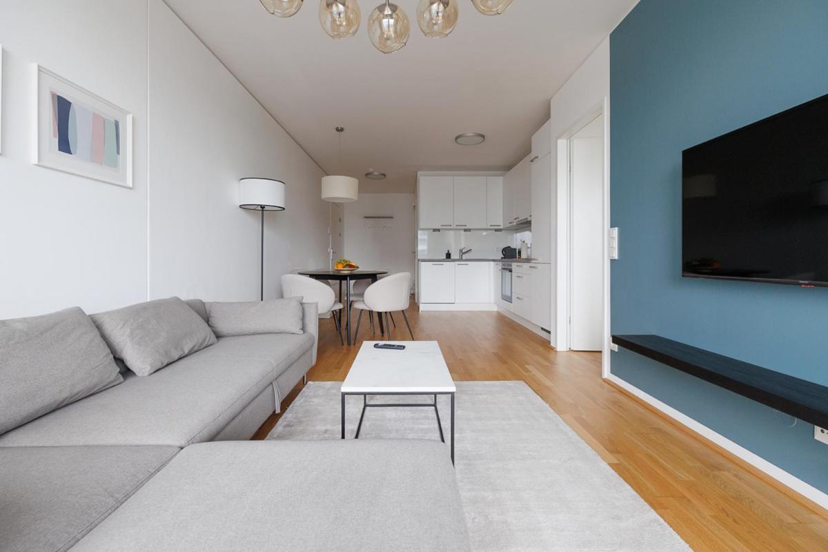 Lovely Apartment In Marina Tower - 10Min To City Center Vienna Exterior photo
